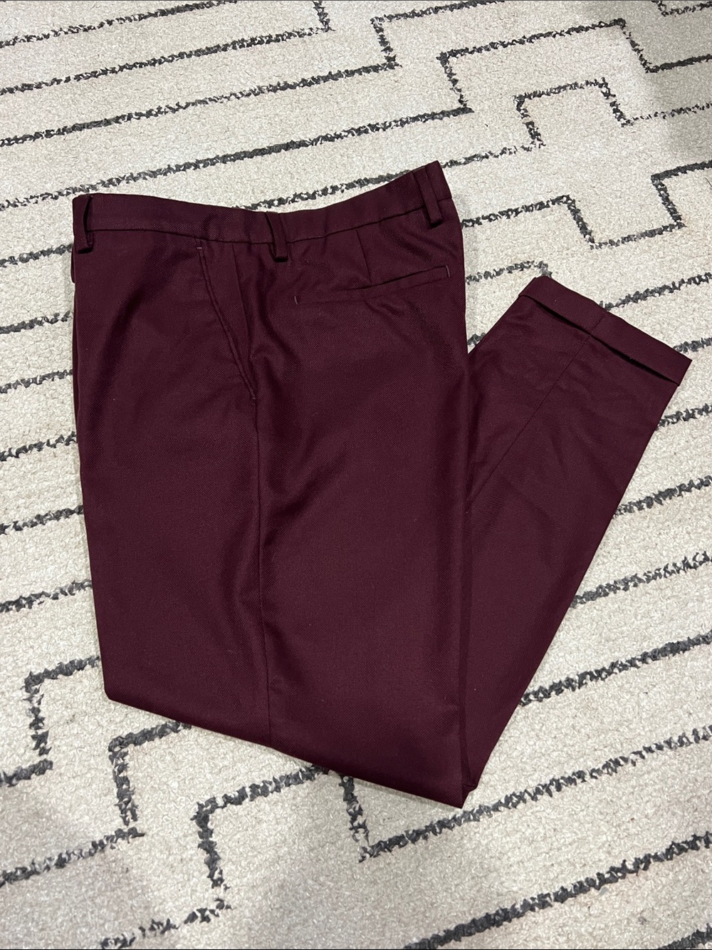 Zara Men's Tailored Dress Pants in Burgundy